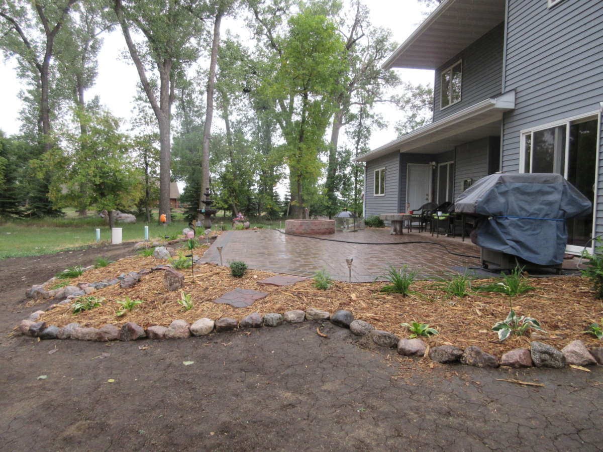 Concrete edging Legacy Landscaping, Bismarck Mandan ND