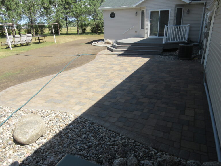 Read more about the article Paver Patio/ Full Yard Remodel